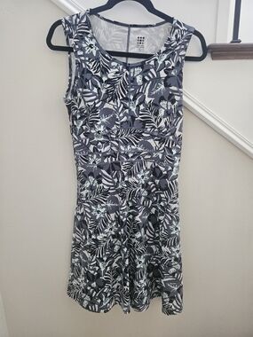 Title Nine Buttah Wrinkle Free Dress